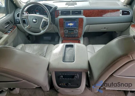 2012 Chevrolet Suburban C1500 Ltz z USA, uszkodzony, nr VIN 1GNSCKE08CR256382